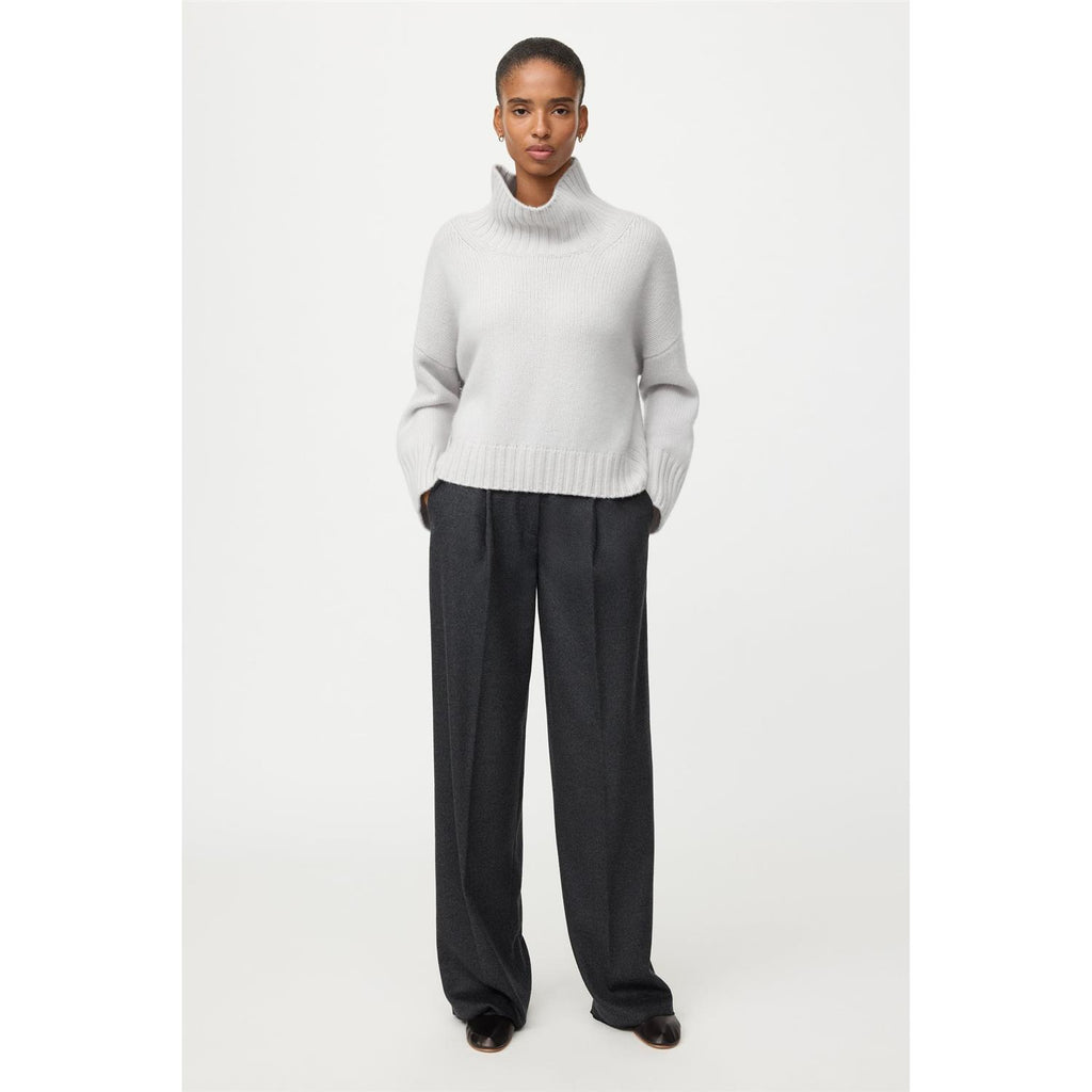 Girlfriend Turtleneck Quiet grey
