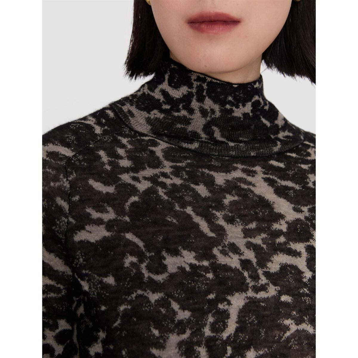 Yasmin Cashair Jacquard Top Black/Powder