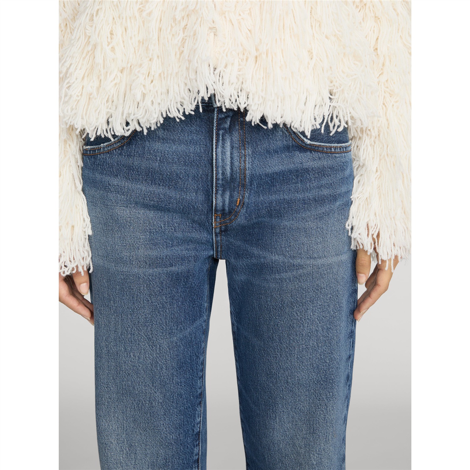 The Hang Jeans Lucky
