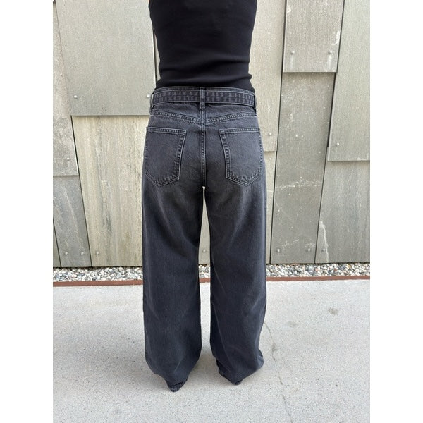 The Belted Loose Jeans Venue
