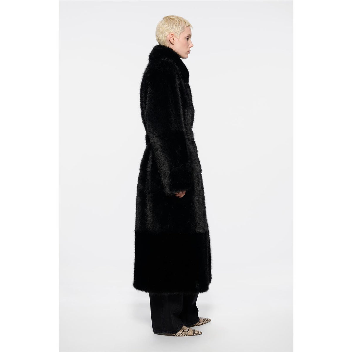 Hana Coat Black