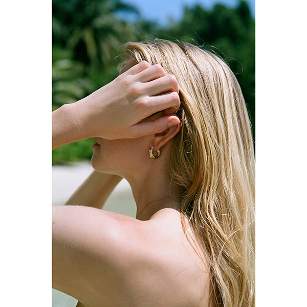 Gem in a hoop gold
