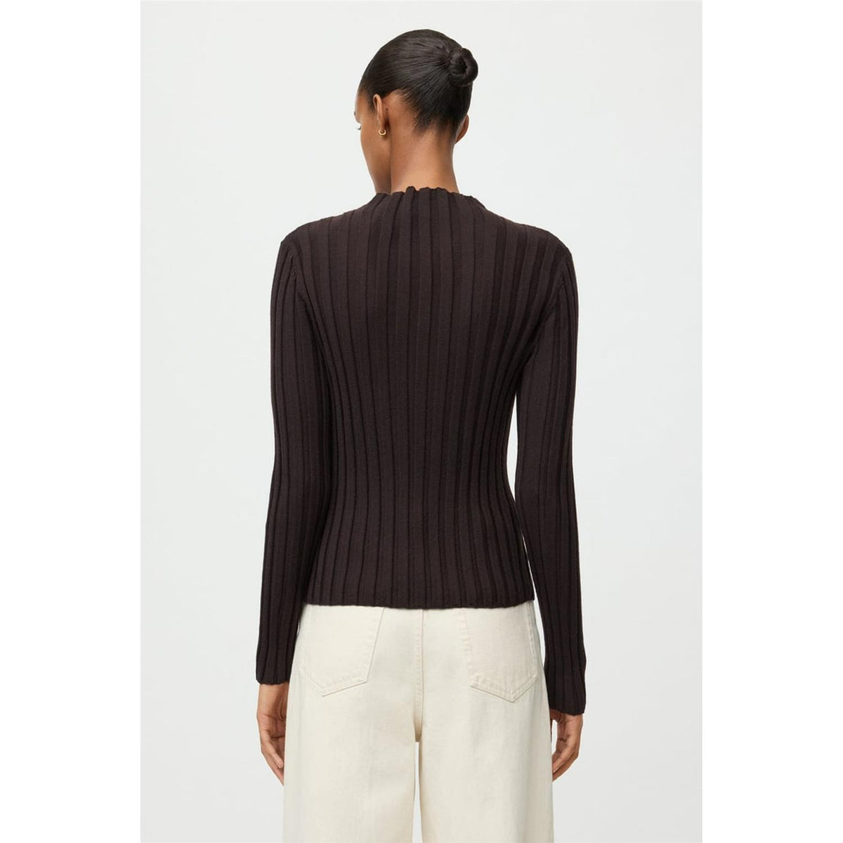 Featherlight Ribbed Top Mocha