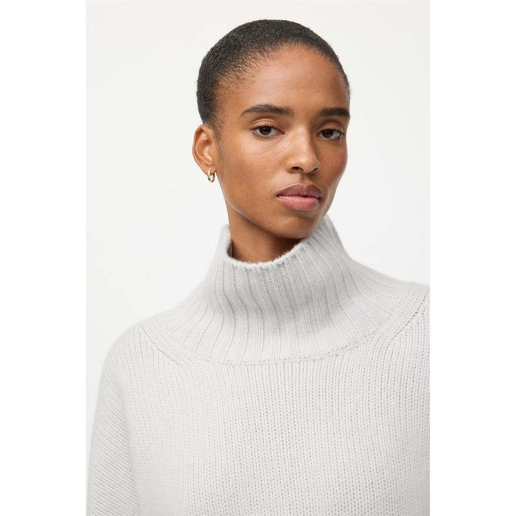 Girlfriend Turtleneck Quiet grey