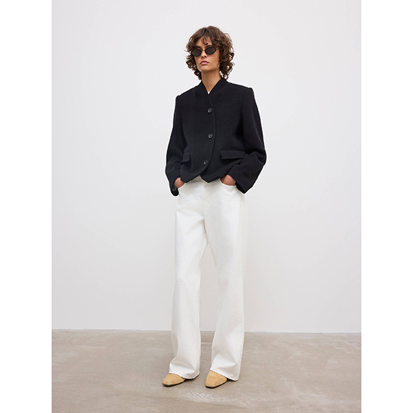 Short Curved Moon Jacket Black