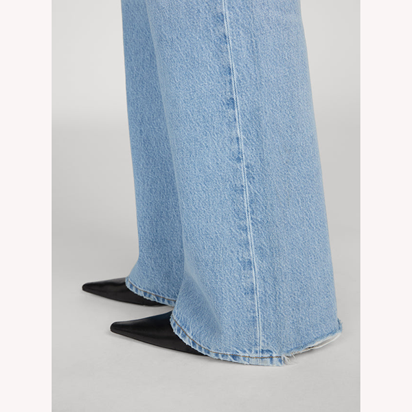 The Gray Jeans Dodger Offset