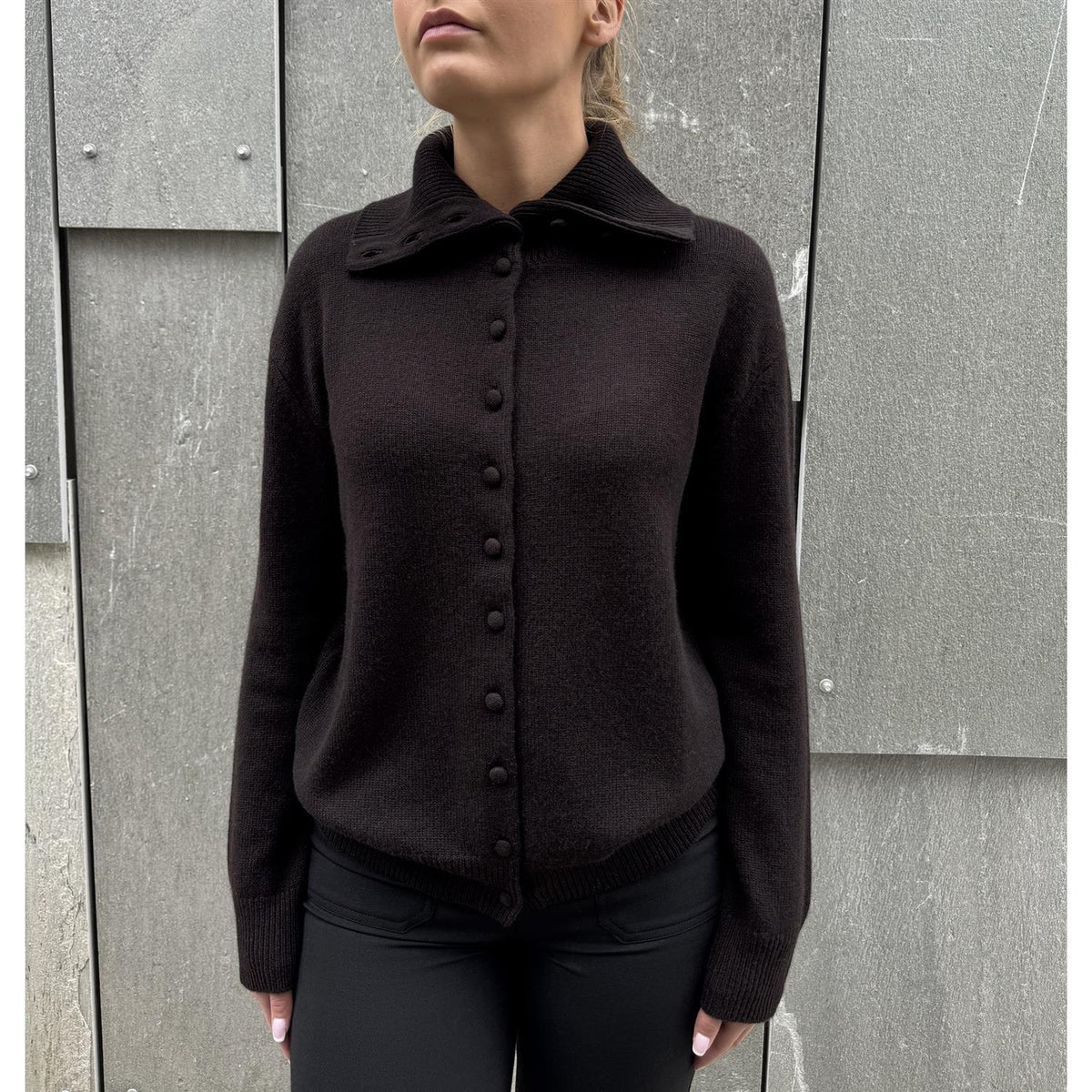 Denie Cardigan Dark Oak