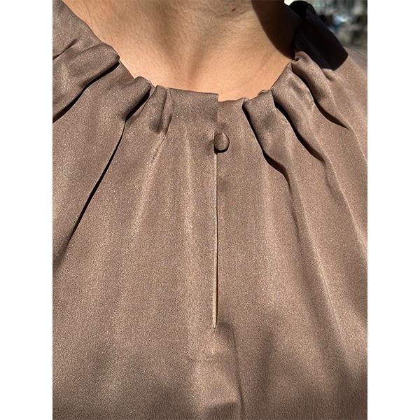 Linda Blouse Caramel