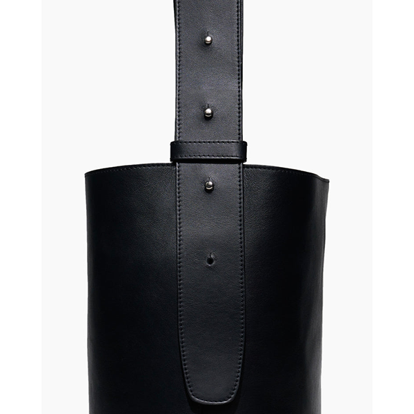 The Norma Tote Solid Black