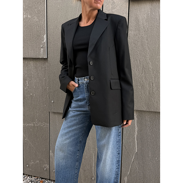 Wool Tailored Blazer Black