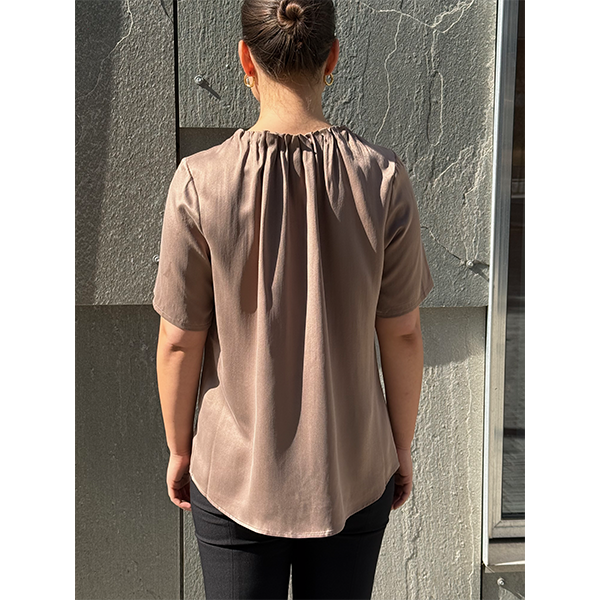 Linda Blouse Caramel