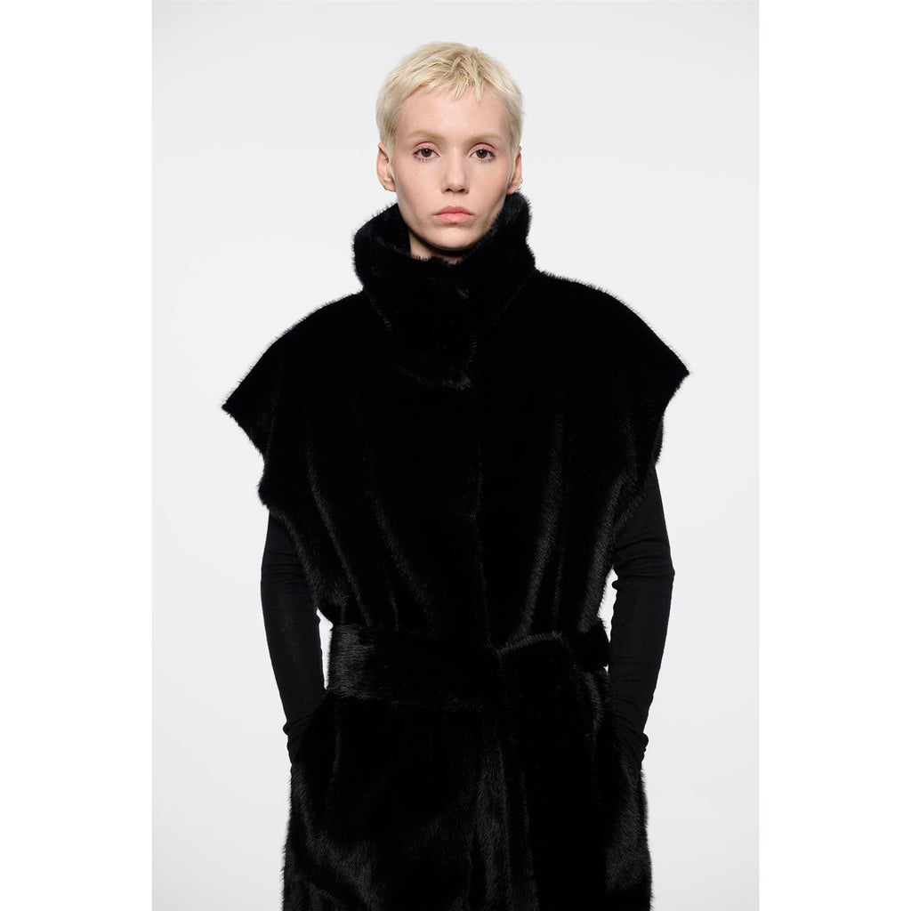 Oaklynn Vest Black