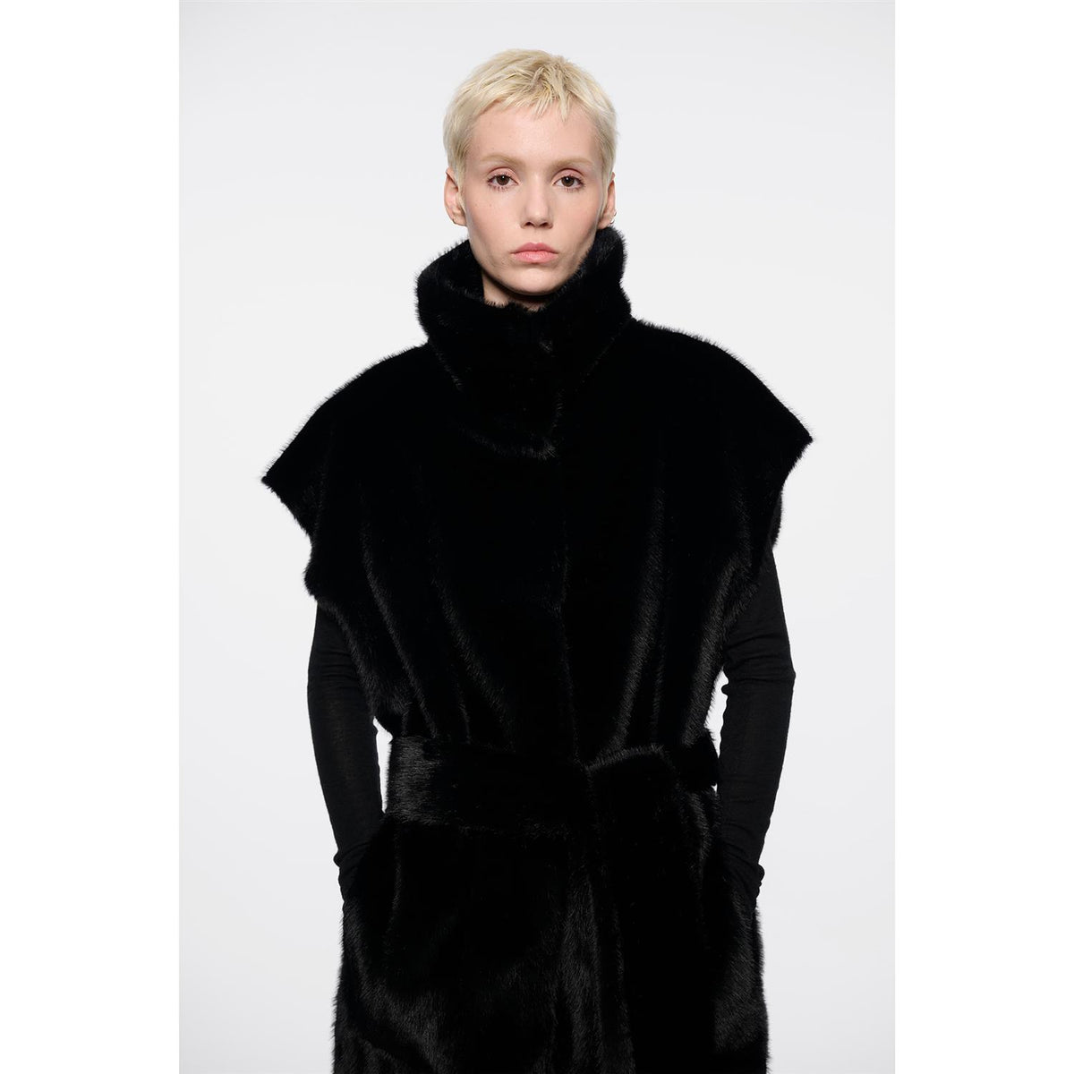 Oaklynn Vest Black