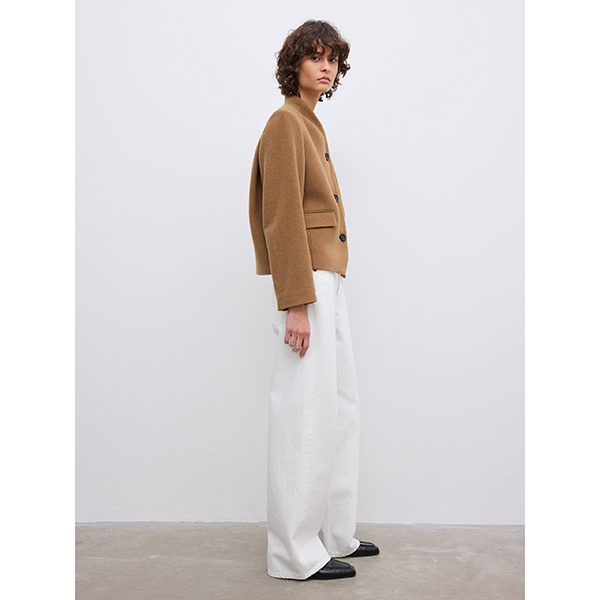 Short Curved Jacket Camel