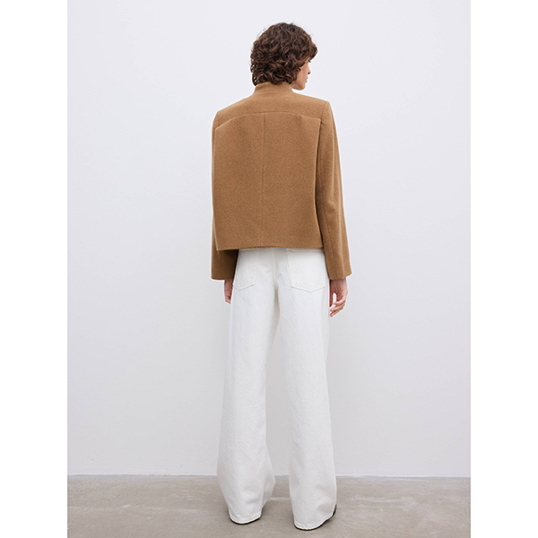 Short Curved Jacket Camel