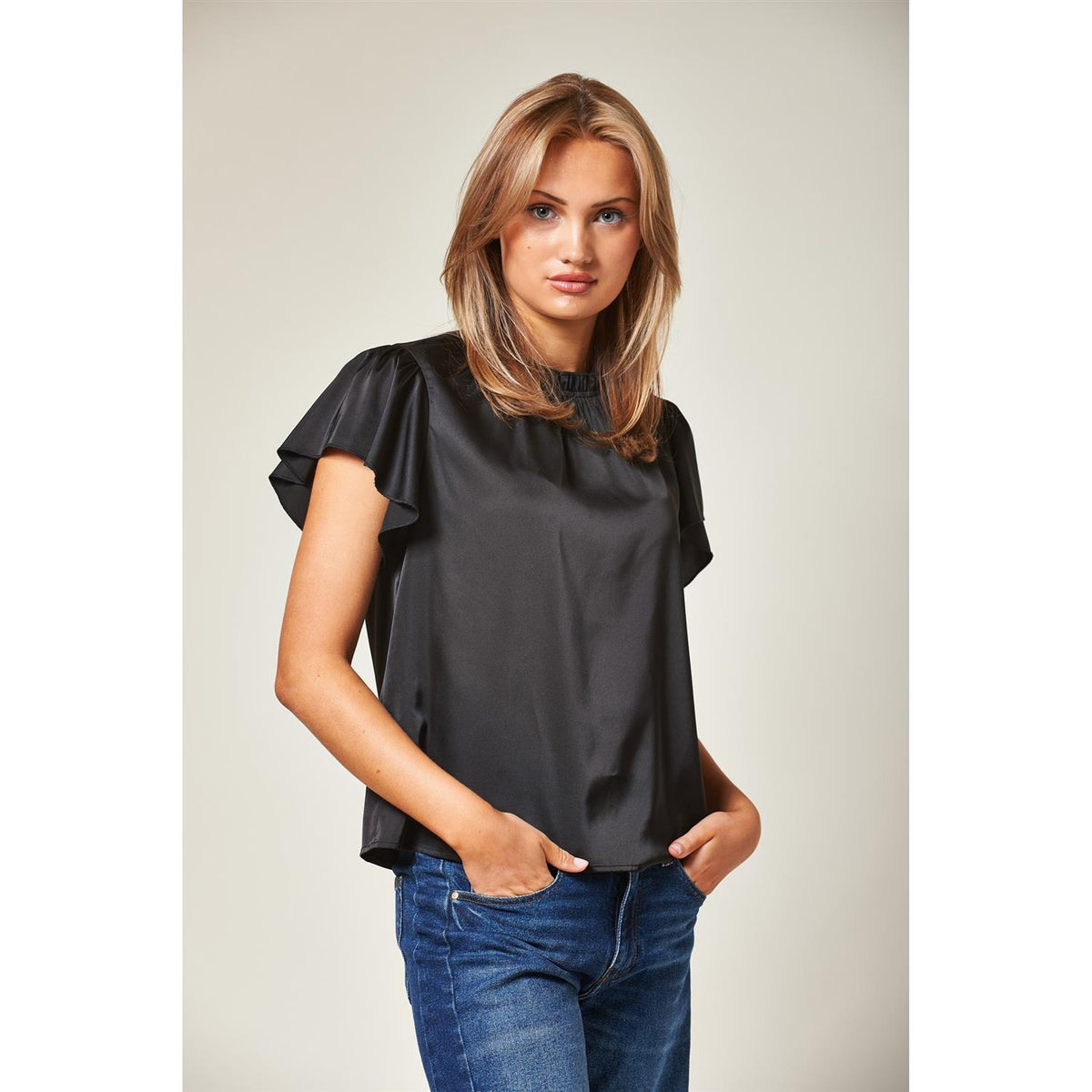 Mira Top Black