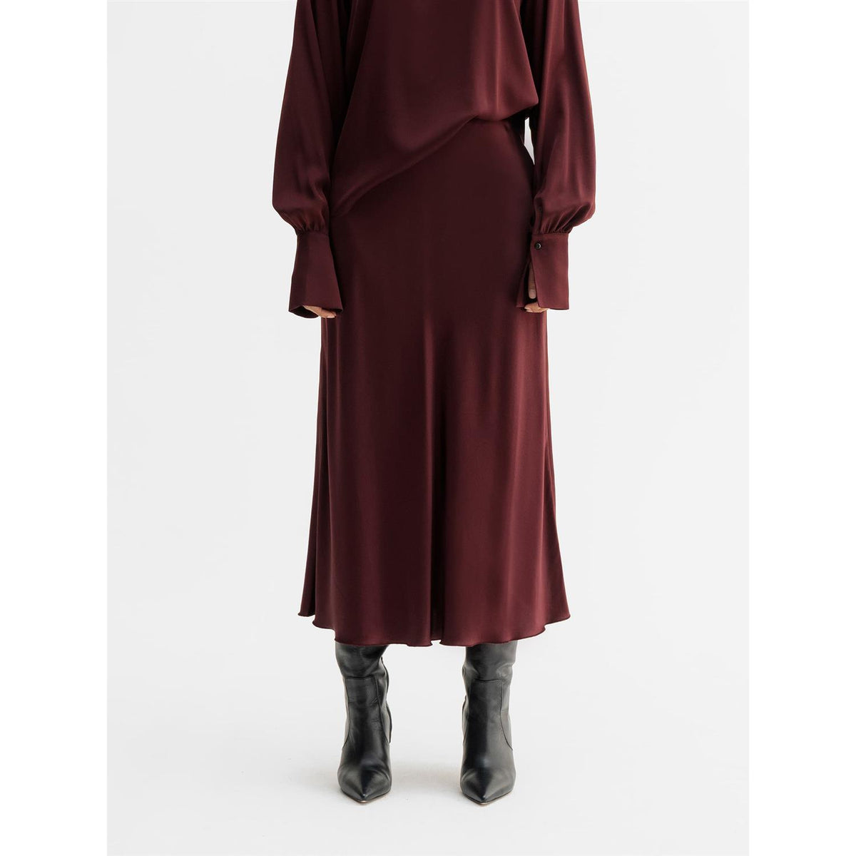 Hana Satin Skirt Burgundy