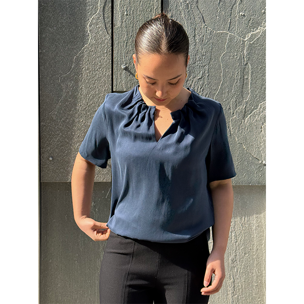 Linda Blouse Navy