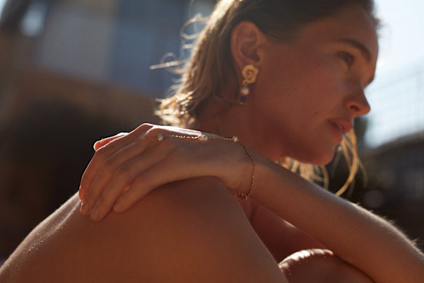 Pearly Handchain Gold