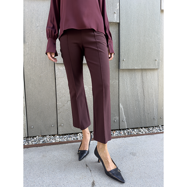 Niki Mid Rise Pintuck Crop Flare Pant Cherrywood