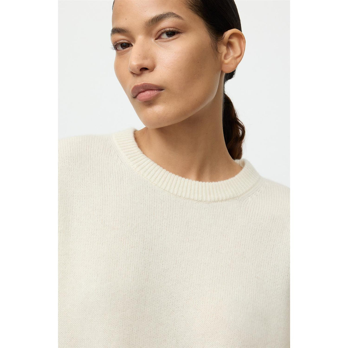 Classic Crewneck Feather White