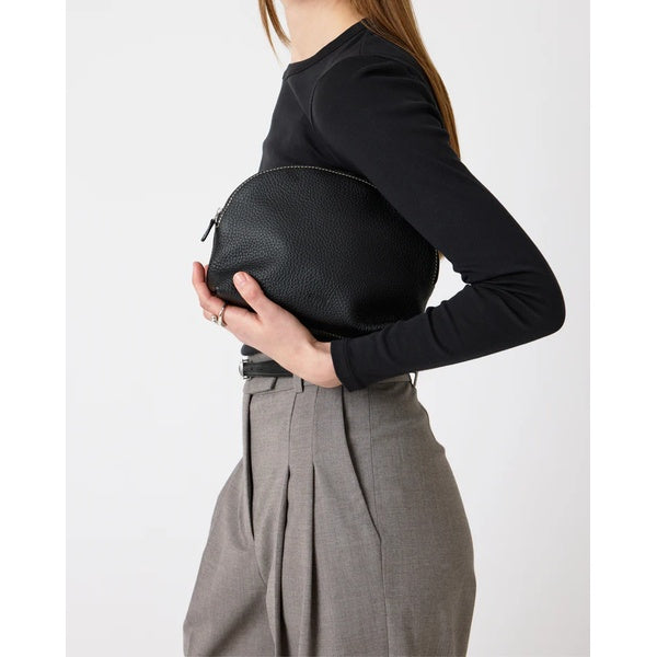 The Nancy Pouch Black Grain