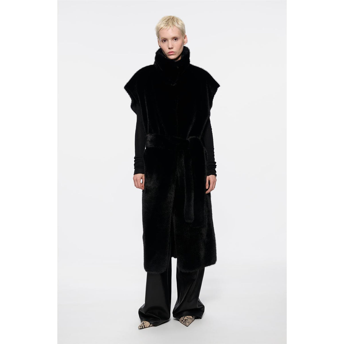 Oaklynn Vest Black