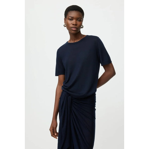 Featherlight Tee Navy