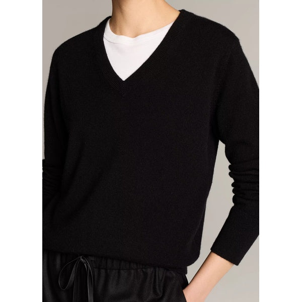 Casual V-neck Sweater Black